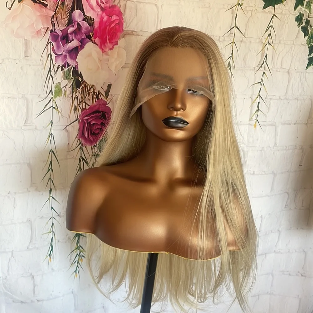 - 💫22” BLONDE OMBRÉ  STRAIGHT LACE FRONT WIG *NEW*